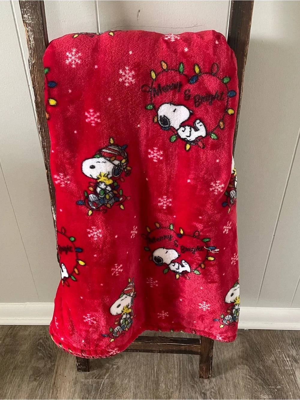 Berkshire Peanuts Snoopy Christmas Fleece Throw Blanket 37” x 63”